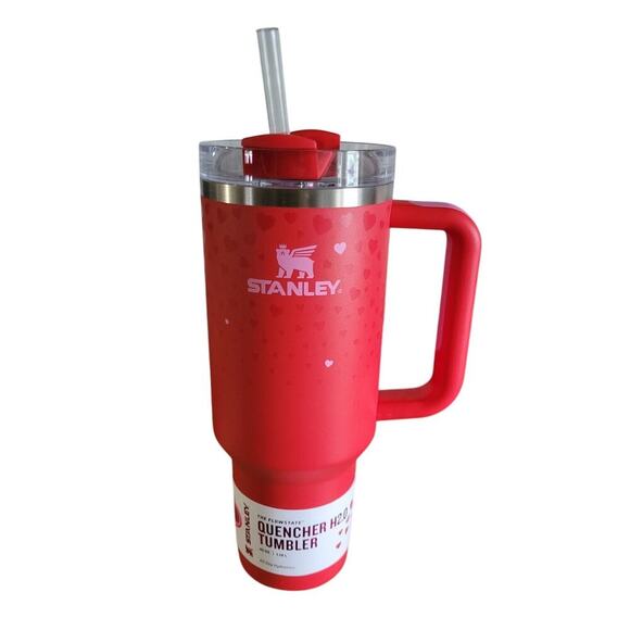 Stanley 40 OZ‎ Limited Edition Valentines Day H20 Tumbler NEW Red Hearts - Picture 1 of 5